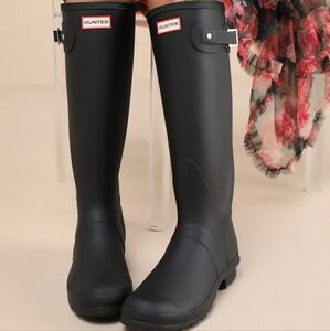 Hunter Black Women's Rain Boots